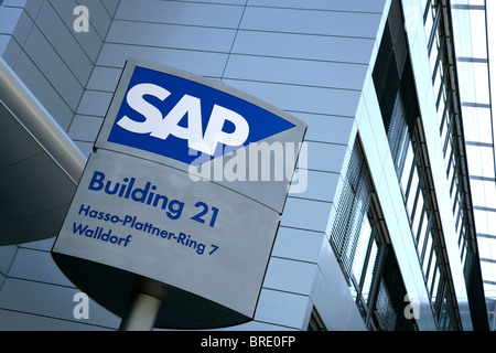 Firmenlogo in der Zentrale des Software-Unternehmens SAP AG in Walldorf, Baden-Württemberg, Deutschland, Europa Stockfoto