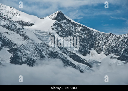 Ziele Höhepunkt Saas Fee Plattjen Schweiz Suisse Schweiz Alpen Wallis Wallis Kanton Europa Schnee Gebirgsgletscher Stockfoto