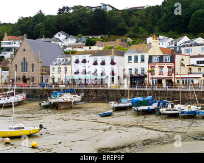 Der Hafen von St. Aubin auf der Insel Jersey auf den Kanalinseln. Stockfoto