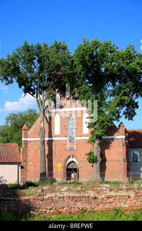 alt-katholischen Kirche St. Peter und Paul in Morag, Polen, Europa Stockfoto