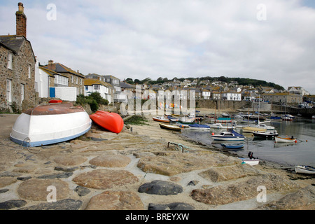 Hafen von Mousehole, Cornwall, Südengland, Großbritannien, Europa Stockfoto