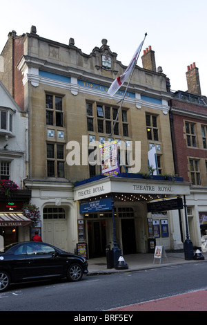 Theatre Royal in Windsor liegt in Thames Street und wurde am 17. Dezember 1910 eröffnet. Stockfoto