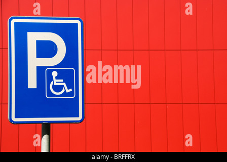 Parkplätze für Behinderte Zeichen Stockfoto