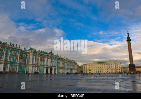 Dwortsowaja Ploshchd den Schlossplatz St.Petersburg Russland Mitteleuropa Stockfoto