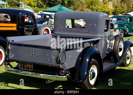 Ein 1935 REO Speedwagon 6AP Abholung in 2010 Eisenstein Concours D'elegance Stockfoto