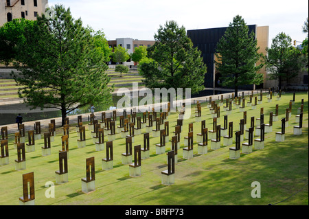 Bereich der leeren Stühle Oklahoma City National Memorial Bombing Website Alfred P Murrah Building Stockfoto
