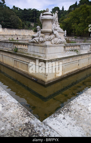 Skulpturen in den "Jardins De La Fontaine", Nimes, Frankreich. Stockfoto