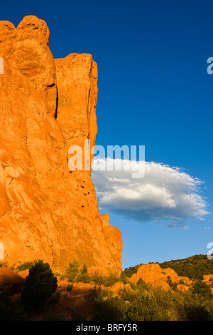 Nord-Gateway Rock, Garden of the Gods. Jahren der Erosion schaffen einzigartige Sandstein-Formationen, National Natural Landmark, Colorado Stockfoto