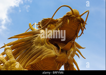 Chinesischer Drache im Viharn Sien, Jomtien, Thailand Stockfoto