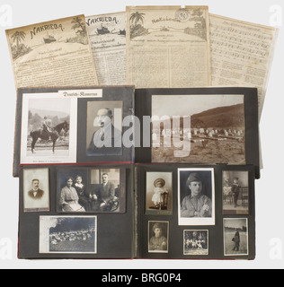 Philip Waizmann - zwei Fotoalben,ca. 1909 - 1930er Jahre.,über 200 Fotografien, überwiegend aus Afrika, darunter ein signiertes Portraitbild von Waizmann, Waterberg Friedhof (die Schlacht gegen die Hereros 1904), Straßenbau, Bäckerei, Gruppenfoto des Colonial Gun Clubs mit Waizmann, Bilder vor und in seinem Haus, Plantagen, Hütten und Häuser, Holzarbeiten, Stammesmenschen, Wildtiere, Hausbau, etc Auch Bilder von den Einsätzen und Veranstaltungen des Vereins für die Veteranen der deutschen Kolonialmacht in München in den 1930er Jahren,am,Additional-Rights-Clearences-nicht verfügbar Stockfoto