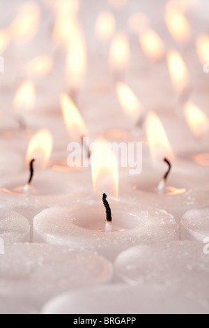 Kirche / Teelichtern hautnah Stockfoto