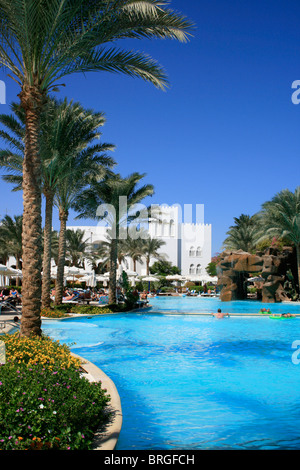 Das Schwimmbad im Baron Palms Resort in Sharm el Sheikh, Ägypten Stockfoto