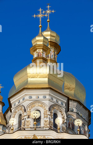 Goldene Kuppeln der Dormitionsdom im Kiew Pechersk Lavra (11. Jahrhundert), ein UNESCO-Weltkulturerbe, in Kiew, Ukraine Stockfoto