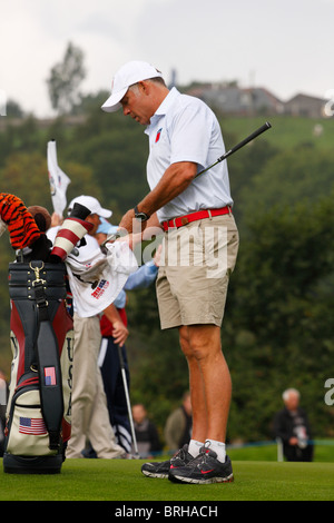 Tiger Woods' Caddy, Steve Williams, am ersten Trainingstag 2010 Rydercup, Celtic Manor, Newport, Wales Stockfoto