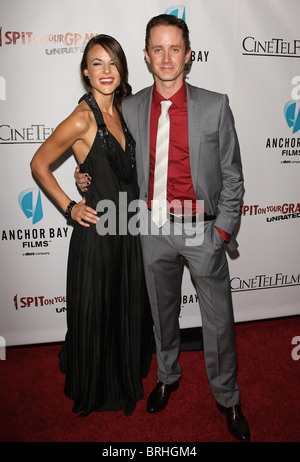 SARAH BUTLER CHAD LINDBERG I ON YOUR GRAVE Spit ohne Klassifizierung LOS ANGELES PREMIERE HOLLYWOOD LOS ANGELES Kalifornien USA 29 Septem Stockfoto