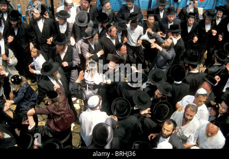 Israel, oberen Galiläa, Lag B'Omer Pilgerreise zum Grab des Rabbi Shimon Bar Yohai bei Meron Stockfoto