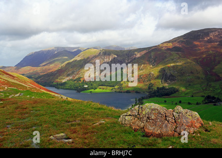 Blick auf Buttermere und Dale Head von Buttermere fiel in den Lake District National Park, Cumbria, England. Stockfoto