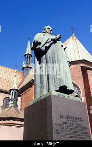 Denkmal von Dr. Jozef Dietl vor St. Francis of Assisi Church in Krakau, Polen Stockfoto