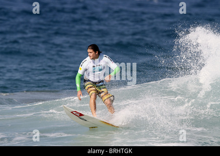 KYLE LANE SOUTH AFRICAN PRO SURFER SOUTH AFRICAN PRO SURFER BALLITO DOLPHIN COAST Südafrika 9. Juli 2010 Stockfoto