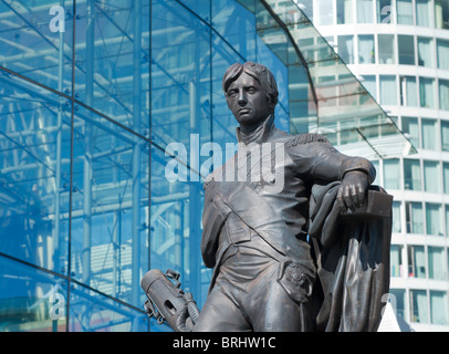 Bronzestatue von Horatio Nelson in der Stierkampf-Arena, Birmingham, Großbritannien, 2010 Stockfoto