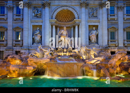 Italien, Rom, Trevi-Brunnen in der Nacht Stockfoto