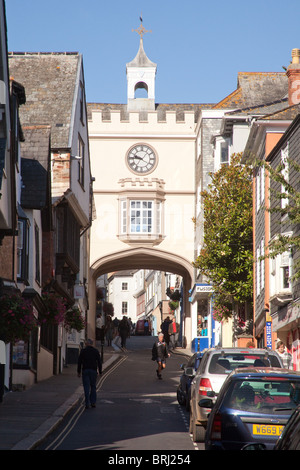 Tudor East Gate Arch / Clocktower, Totnes, Devon, England, Vereinigtes Königreich. Stockfoto