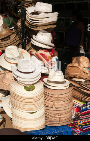 Mexiko, Cozumel. Souvenirhüte und Sombreros, San Miguel de Cozumel, Isla Cozumel, Cozumel Island. Stockfoto