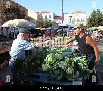 Händler Markt Caldas da Rainha, Portugal Stockfoto