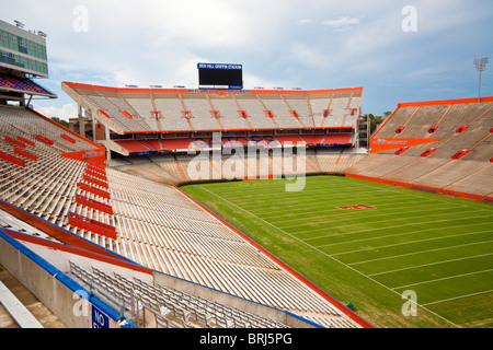 Das Innere des Ben Hill Griffin Stadions, allgemein bekannt als Swamp Home der University of Florida Gators Stockfoto