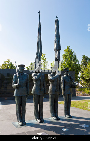 Bronzestatuen von der Ehrengarde Memorial an der United States Air Force Memorial in Arlington, Virginia Stockfoto