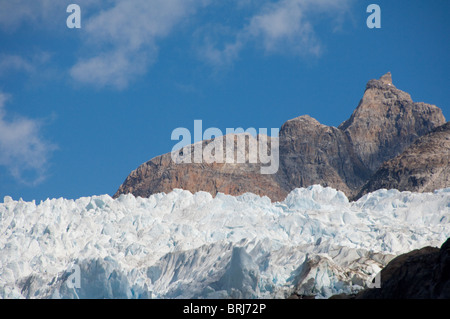 Grönland, Prinz Christian Sund (aka Prins Christian Sund). Zurückweichenden Gletscher im grönländischen Fjord, oberen Gletscher Detail. Stockfoto