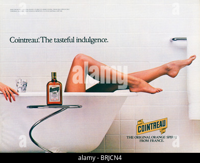 Farbe Anzeige für COINTREAU in amerikanischen Modezeitschrift ca. 1983 Stockfoto