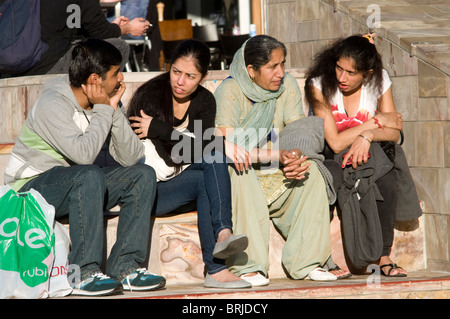 Federation Square Szene, Melbourne CBD, Victoria, Australien Stockfoto