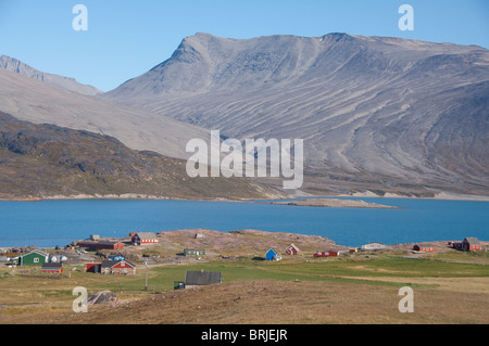 Grönland, Igaliku. Kleine Siedlung auf dem Igaliku-Fjord. Am besten bekannt für die Ruinen von Gardar. Stockfoto