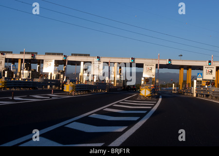 Autobahn-Schranke Maut Mautstelle Italien italienische EU Stockfoto