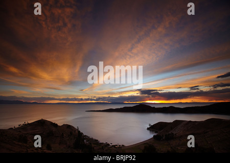 Sonnenuntergang über den Titicacasee von der Isla del Sol, Bolivien Stockfoto