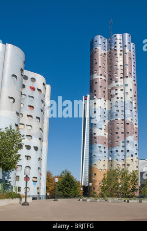 Aillaud des Towers in Nanterre - La Défense, in der Nähe von Paris: 70er Jahre (70) organische Architektur von Emile Aillaud (1977) Stockfoto