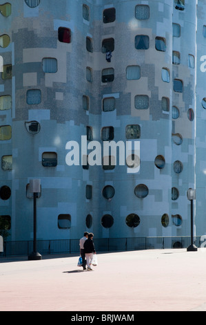 Aillaud des Towers in Nanterre - La Défense, in der Nähe von Paris: 70er Jahre (70) organische Architektur von Emile Aillaud (1977) Stockfoto