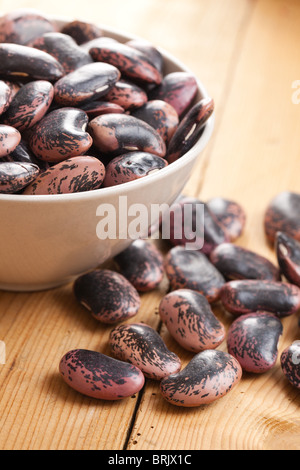 Farbe-Bohnen in Schüssel Stockfoto