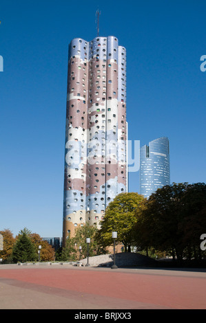 Aillaud des Towers in Nanterre - La Défense, in der Nähe von Paris: 70er Jahre (70) organische Architektur von Emile Aillaud (1977) Stockfoto