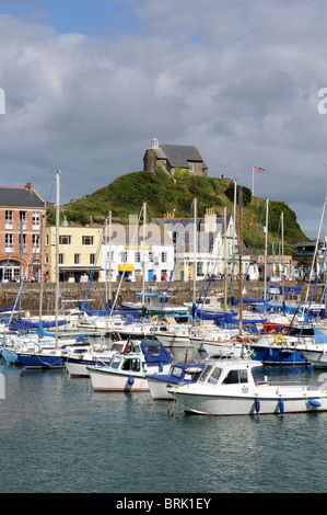 St Nicholas Chapet Lantern Hill Ilfracombe mit Blick auf den Hafen North Devon England UK GB Stockfoto