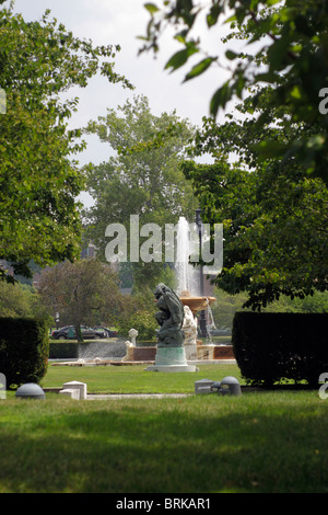 Brunnen im Park in der Nähe von Wade Lagune und das Cleveland Museum of Art Stockfoto