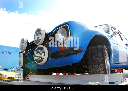 Rallye Ford Escort Mexico Mk1 auf Anhänger Stockfoto