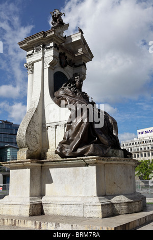 Vorgestellt in 1901 diese Skulptur von Königin Victoria in Piccadilly Gardens befindet sich im Stadtzentrum von Manchester. Stockfoto