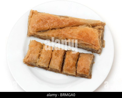 Griechische Süßigkeiten Baklava auf einem Teller Stockfoto