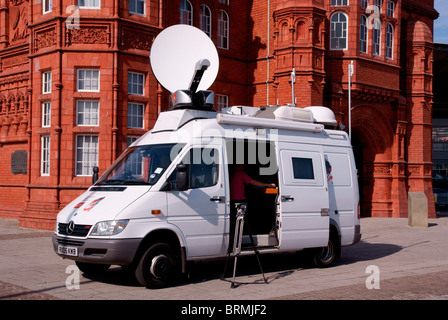 BBC broadcast Außeneinheit in der Nationalversammlung von Cardiff Stockfoto