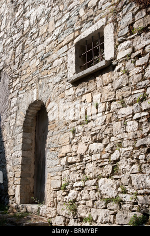 Castelpizzuto Molise Italien alte Dorf Dörfer aufgegeben Steinen Häuser Stockfoto