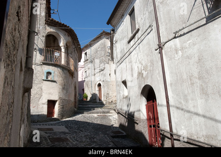 Castelpizzuto Molise Italien alte Bauerndorf Dörfer verlassenen Häusern Stockfoto