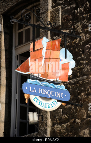 Frankreich, Bretagne (Bretagne), Saint Malo, Restaurantschild Stockfoto