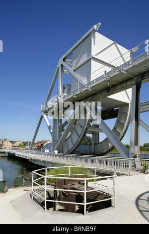 Pegasus-Brücke über den Caen-Kanal, Batterie, Calvados, Normandie, Frankreich. Stockfoto